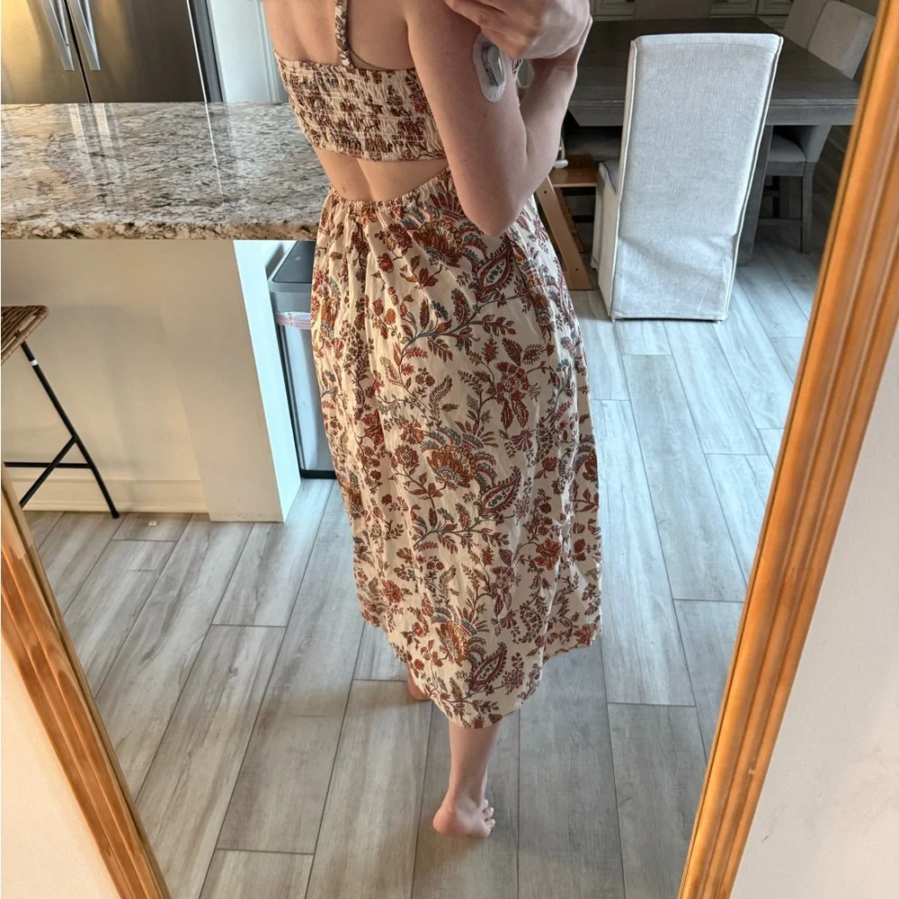 Old Navy Cream Floral Smocked Cami Midi Dress Boho Sleeveless Size Medium - Picture 4 of 6